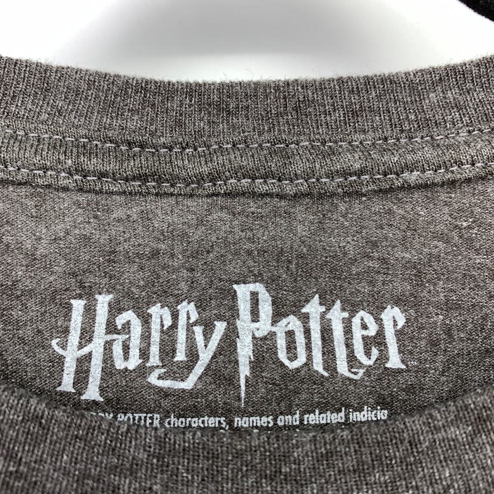 Harry Potter Crew Neck Short Sleeve T-Shirt Mens Size M Hogwarts Crest Graphic - Picture 5 of 6